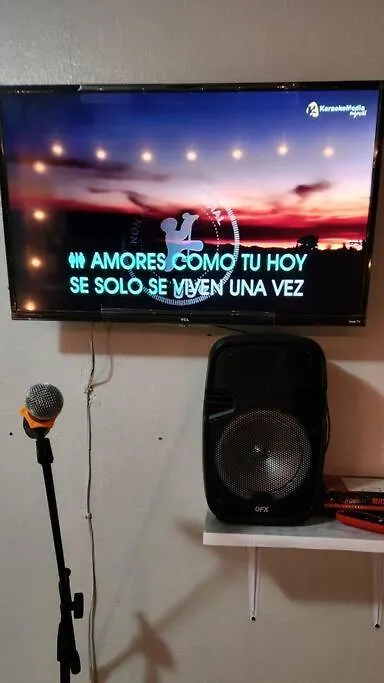 Trinitarias House Piscina Karaoke Bar Wifi Villa Salinas Holiday home